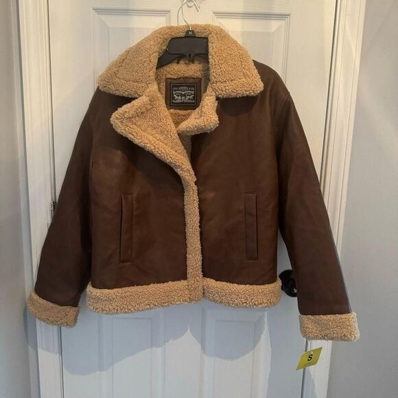 Levi's Women's Faux Leather Full Zip Trucker Jacket Brown Small NWT - Picture 3 of 8